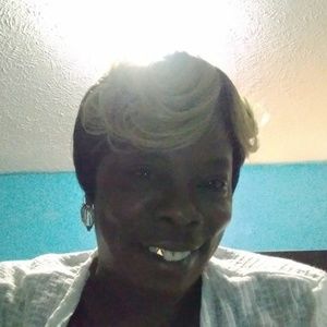 Meet your Posher, Annette